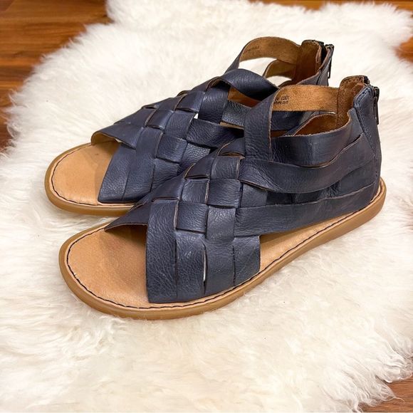 ๐ Born โข Womenโs Iwa Woven Leather Sandals in Blue Size 8 - Picture 2 of 10